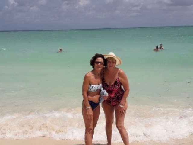 Sonia y Marta en Cayo Santa Maria, Cuba!